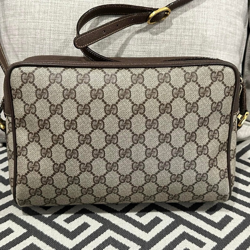 Gucci Brown and Green Crossbody Bag with GG Pattern and Gold Hardware - Picture 2 of 9